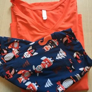 LuLaRoe Outfit- TC Holidy Leggings with Classic T